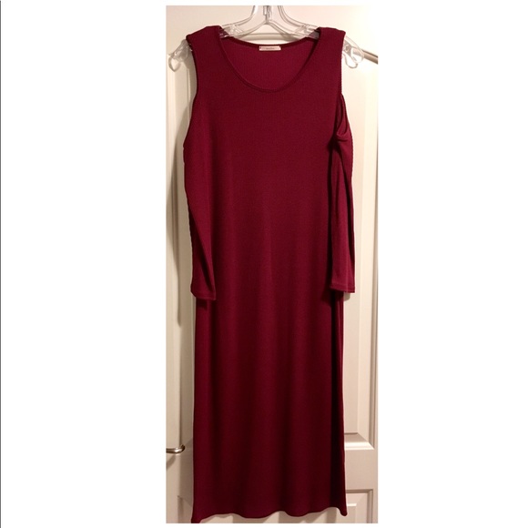 Burgundy Curvy Cold Shoulder Midi Dress - Picture 5 of 6